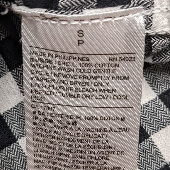 Banana Republic Black and White Plaid Flannel Button Down - Picture 6 of 6